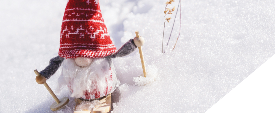 Christmas gonk skiing in snow